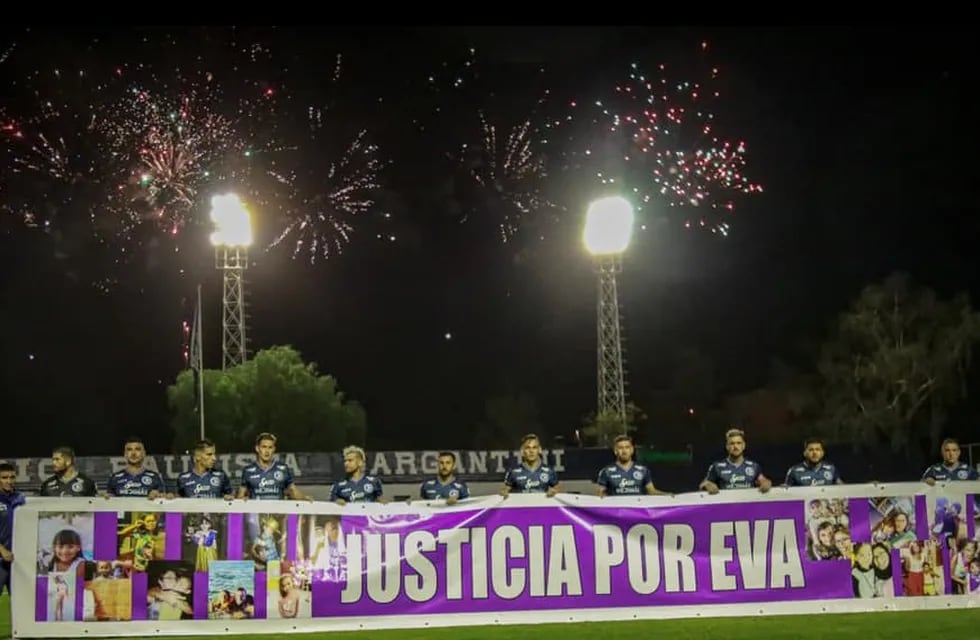 La Municipalidad de Mendoza sancionó al club Independiente Rivadavia por el uso de pirotecnia.