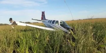 Cayó una avioneta en los Esteros del Iberá, pero los tripulantes se salvaron.