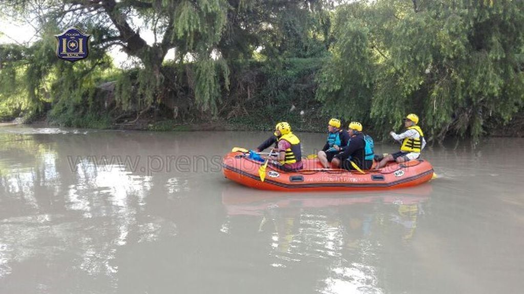 Operativo de Rescate en el Río Arenales, Salta. (Prensa Policía de Salta)