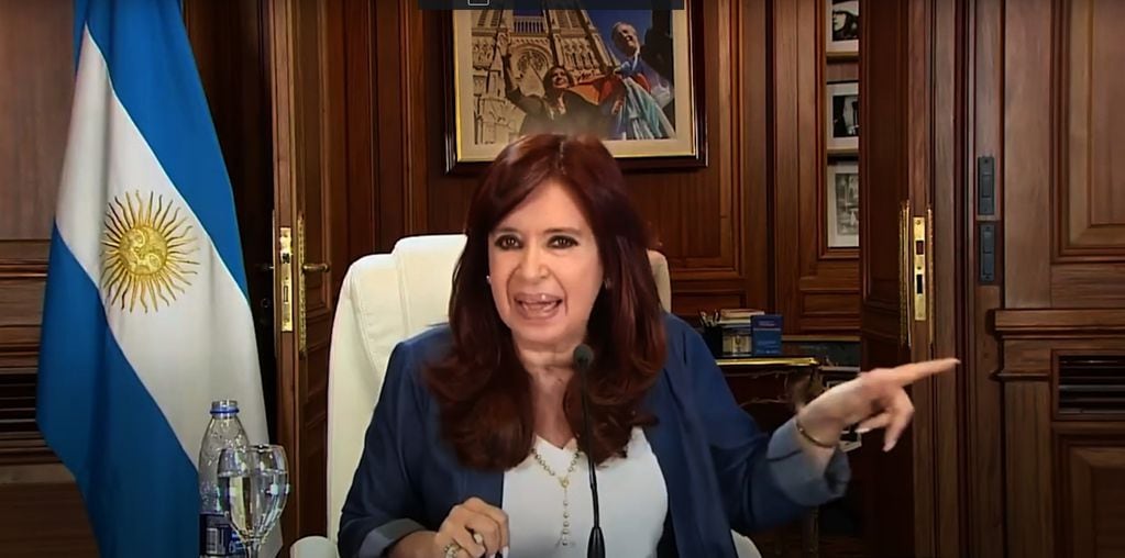Cristina Kirchner muy molesta con el "núcleo duro del kirchnerismo".