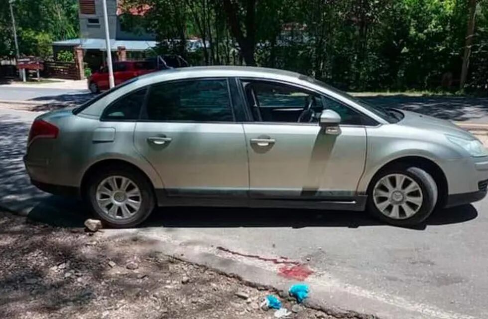 El auto que aplastó a la mujer en Calamuchita  (Radio Unna).