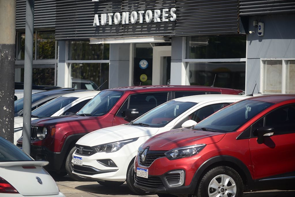 La AFIP actualizó cuál es el monto mínimo para declarar una venta de un auto usado. (José Gabriel Hernández / La Voz)