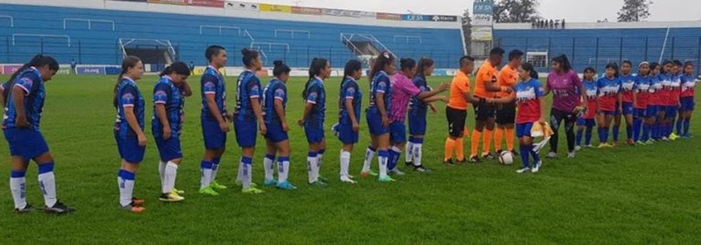 Los equipos de Talleres de Perico y Club Atlético El Carril llegaron a la final femenina de la Copa Jujuy.
