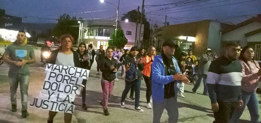 Marcha en Lules pidiendo justicia por el crimen de Silvio Cabrera.