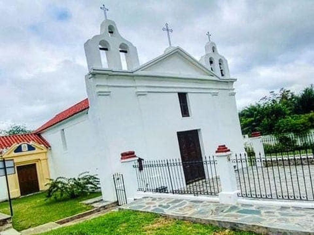 Un 23 de marzo de 1848, se ofició la primera misa y bendición del lugar. Fecha fundacional de la localidad vecina de Tanti.