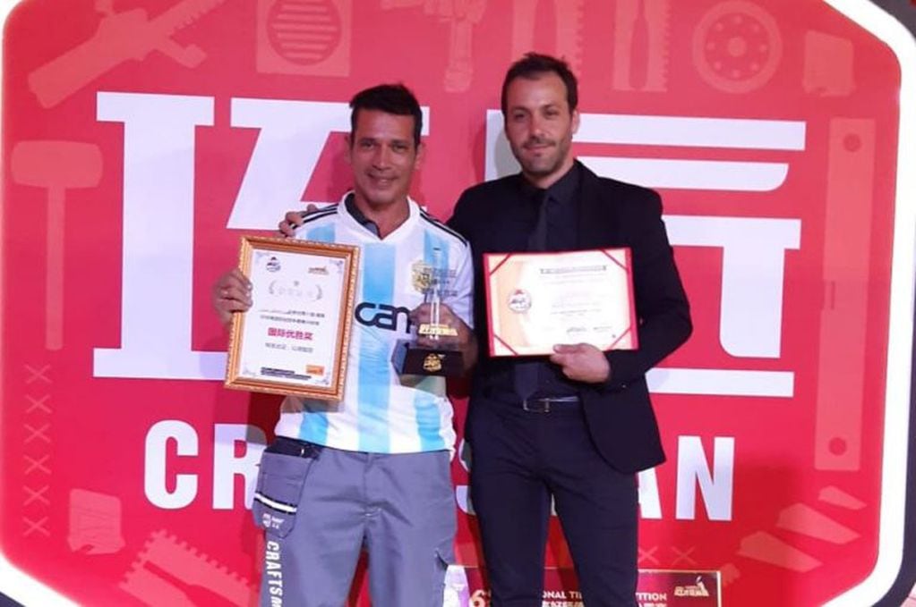 Alejandro Gómez, albañil que salió subcampeón del Mundial de Colocación de Cerámicas. (LT10)