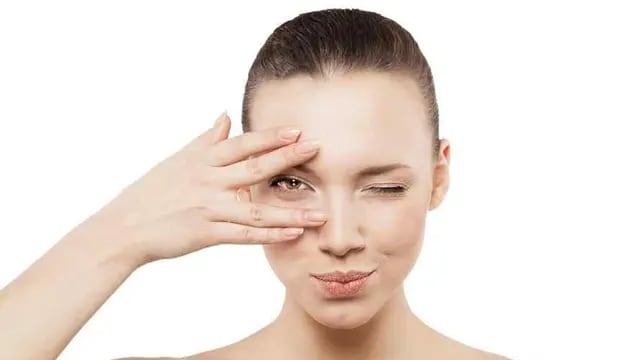 El truco infalible para eliminar las ojeras del rostro