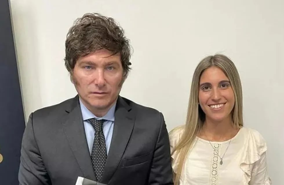 Javier Milei y Geraldine Calvella (Redes sociales).