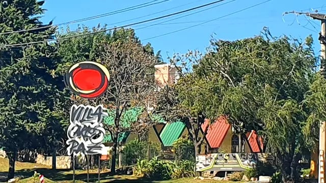 Villa Carlos Paz, ingreso por la Ruta Nacional N° 38.