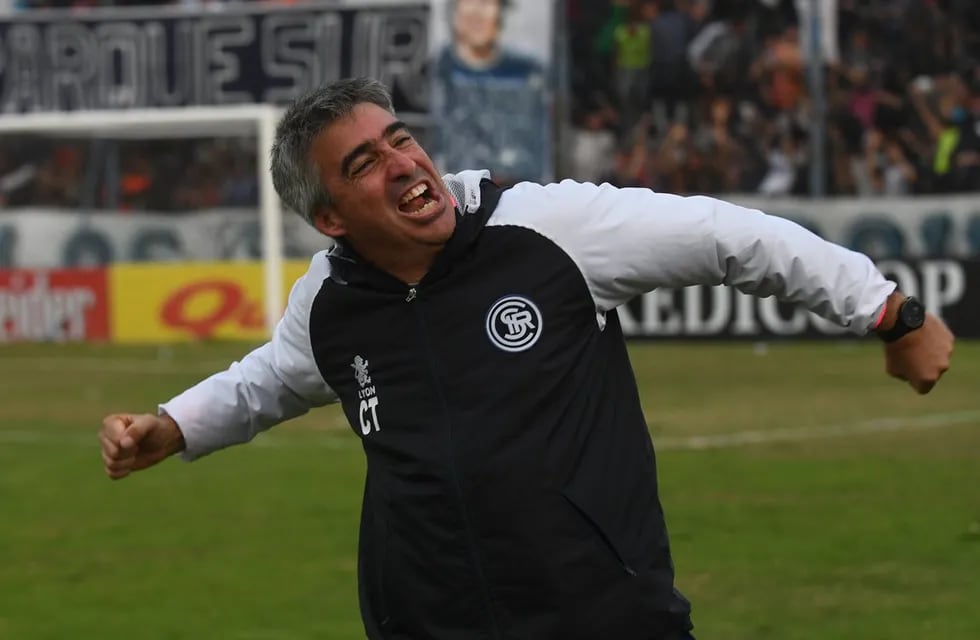 Gabriel Gómez regresa como técnico de Independiente Rivadavia.