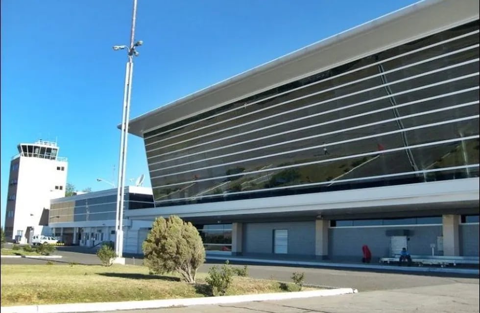 Aeropuerto Juan Domingo Perón, Neuquén (web).