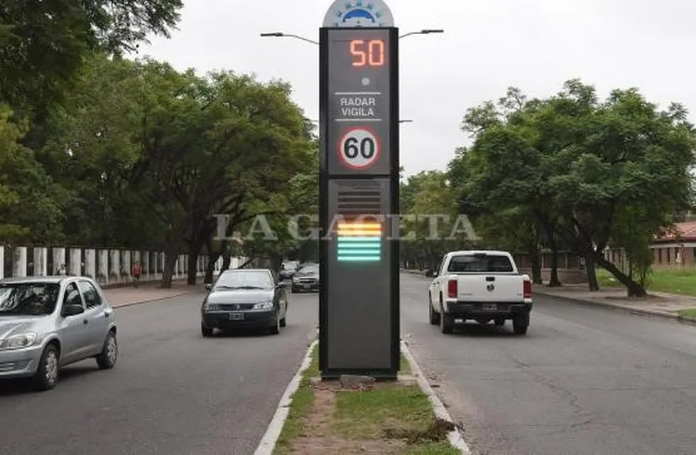 Instalaron un radar con fotomulta en avenida Benjamín Aráoz al 900.