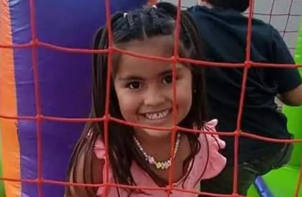 Guadalupe Lucero fue vista por última vez el 14 de junio de 2021 en el Barrio 544 Viviendas a las 19:20 hs.