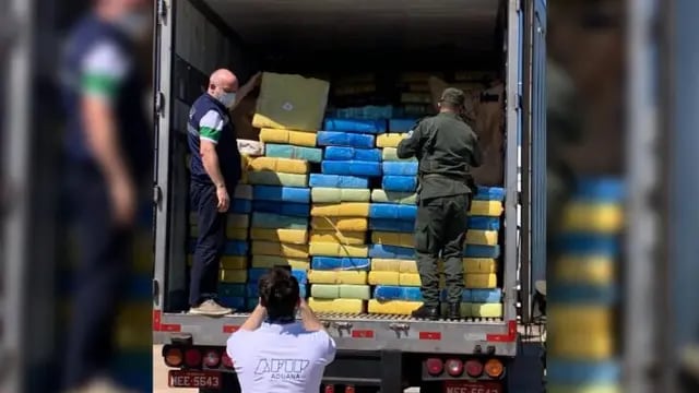 Decomisan un camión con ocho toneladas de marihuana en el ingreso a Misiones