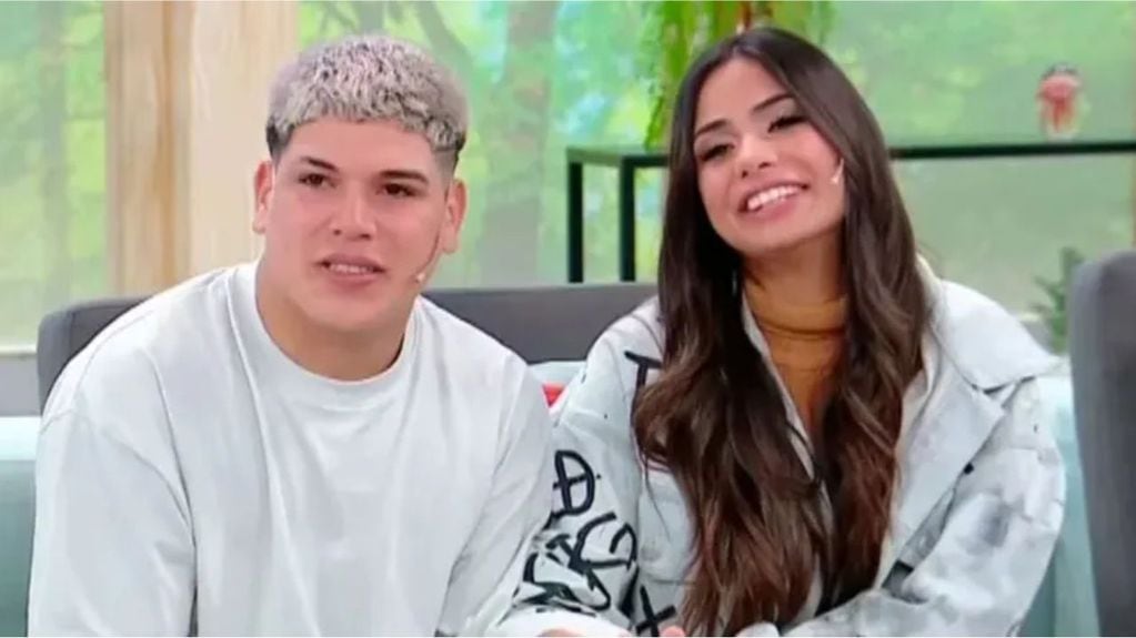 Thiago Medina y Daniela Celis llevan casi dos años como pareja.
