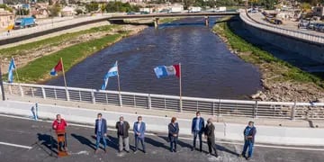 Quedó inaugurado el puente Sargento Cabral
