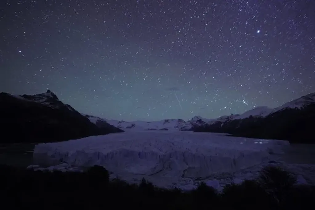 Glaciar Perito Moreno de noche. (Gentileza Rodrigo Terrén).