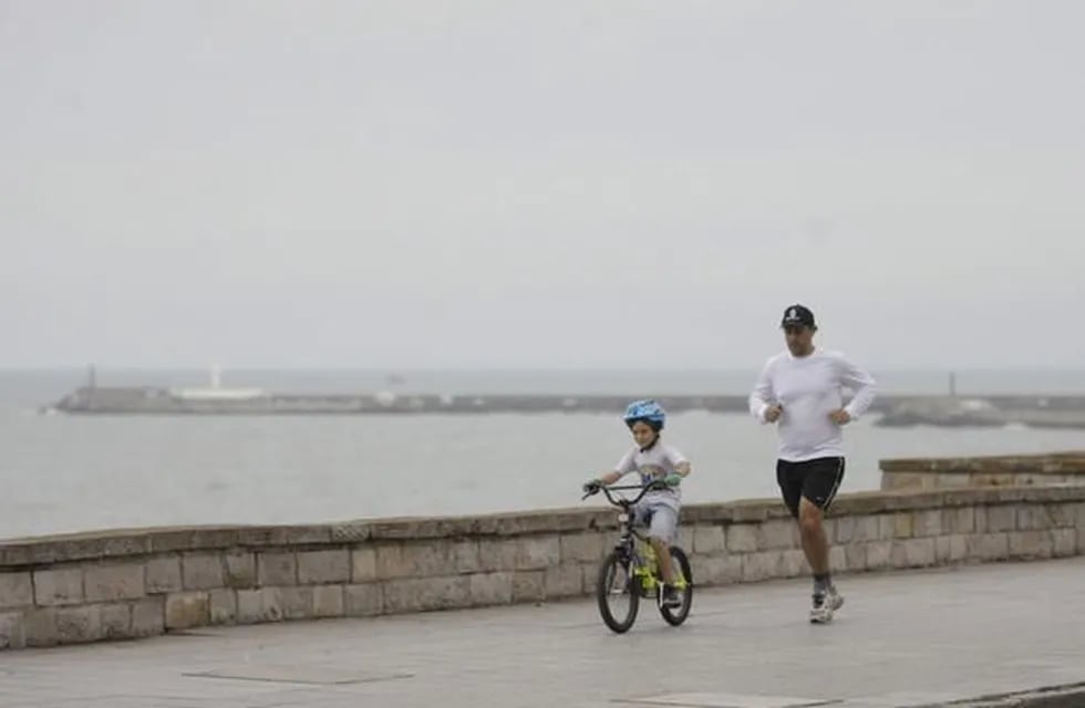 Fiebre runner en Mar del Plata: corredores se organizan para incumplir las medidas de seguridad (Foto: Diario El Día)
