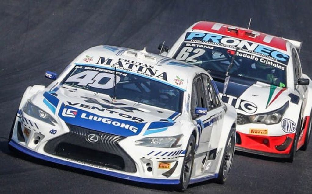 Ciarrocchi adicionó y sigue "ahí" en el campeonato argentino de Top Race V6.