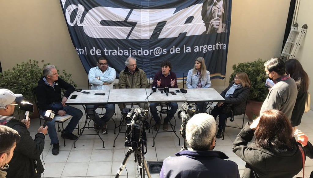 El líder de la CTA (Central de Trabajadores Autónomos) estuvo en Jujuy y conversó con los periodistas locales en una conferencia de prensa.