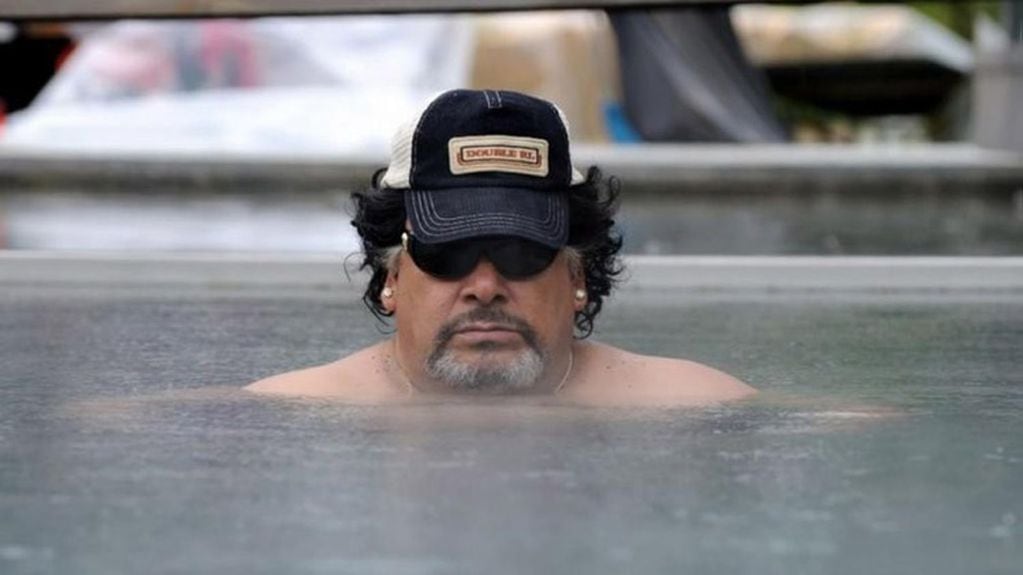Roly Serrano encarnando a quien sería Maradona en la aclamada película de Paolo Sorrentino, "Youth". (Web)