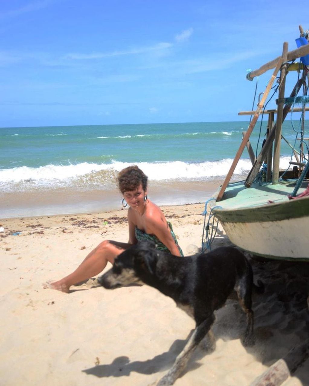 Griselda Siciliani comparte a diario divertidas fotos desde las playas de Brasil (Foto: Instagram/ @griseldasiciliani)