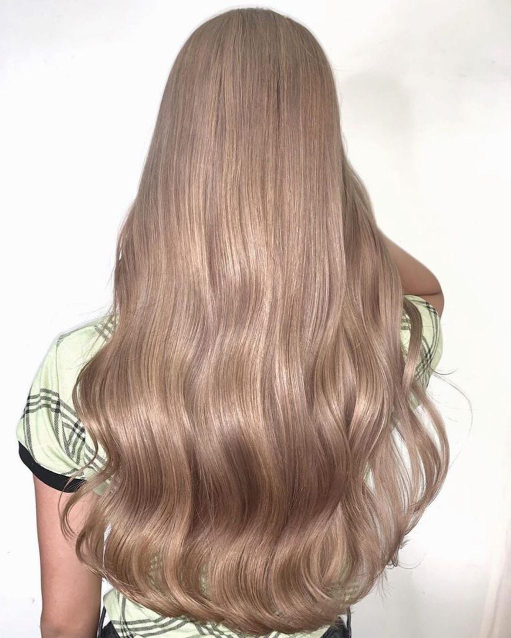 Blonde beige: el color que se impone en la temporada de verano (Foto: Instagram/ #blondebeigehair)