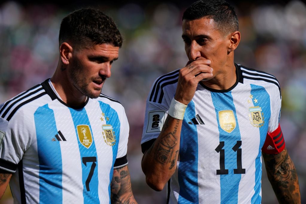 De Paul y Di María, referentes de la selección argentina ante Bolivia, por las eliminatorias. (AP)
