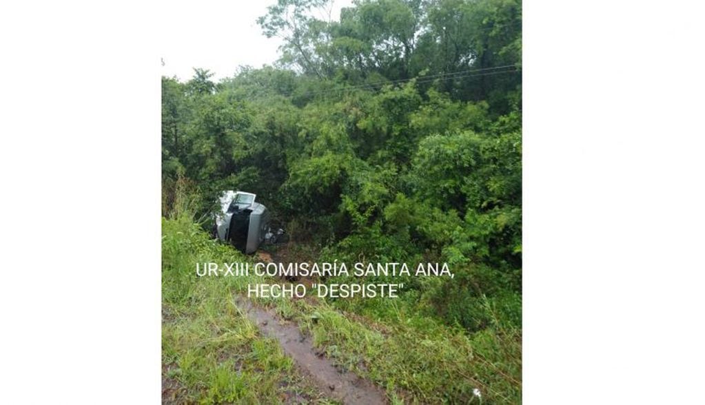 Despistó en Santa Ana luego de haber visto un espejo de agua y salió ileso.