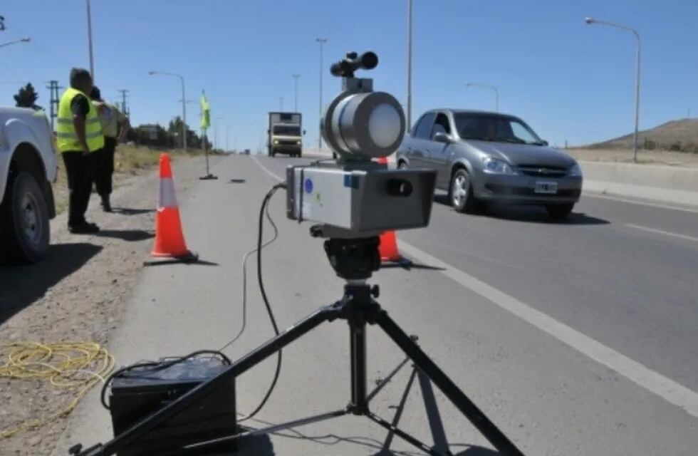 La preocupación por las altas velocidades y los accidentes viales llevaron a la comuna lasherina a proyectar la instalación de radares en la ruta internacional a Chile.