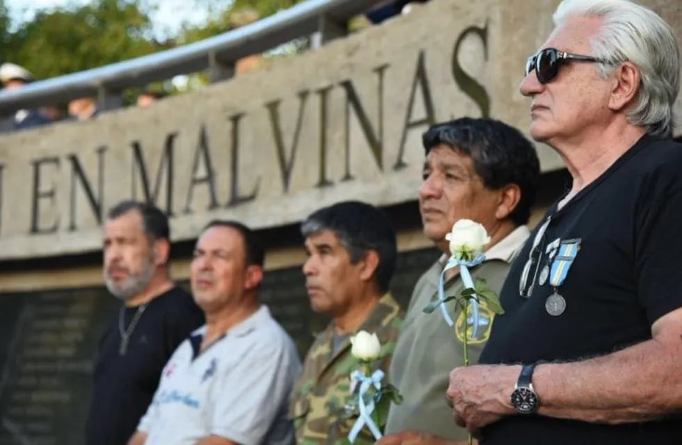 Emocionante homenaje en Rosario a los héroes de Malvinas