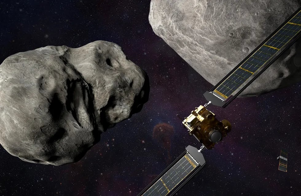 La NASA logró por primera vez que un satélite choque contra un asteroide para desviar su recorrido.
