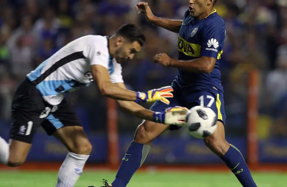 El ex Boca Juniors y Atlético Tucumán es candidato para pelear el puesto con Jeremías Ledesma. (AFP)