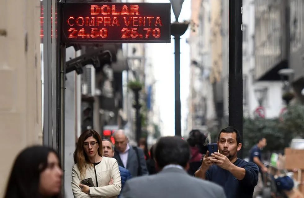 El dólar cerró la semana a $24,90 en el Banco Nación.