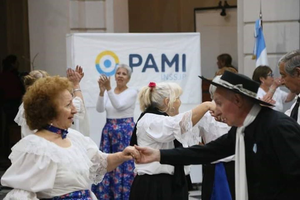 Afiliados de Pami realizarán un cuadro de danzas folclóricas en la Legislatura.