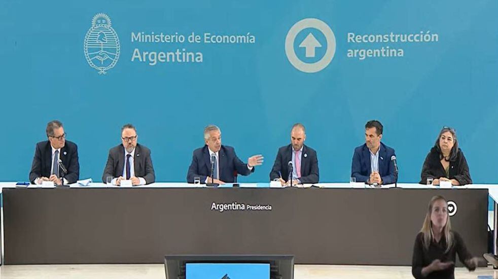 El Presidente y Guzmán anunciaron el Régimen de Acceso a Divisas para Producción Incremental de Hidrocarburos, que apunta a generar certidumbre e incentivos para fomentar las inversiones y el incremento de la producción del sector en la Argentina.
