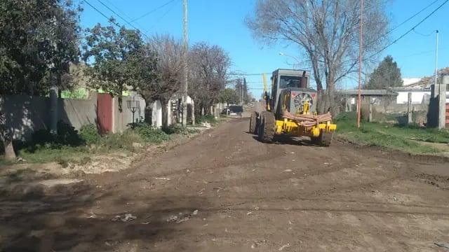 Mantenimiento de calles de tierra en Punta Alta.