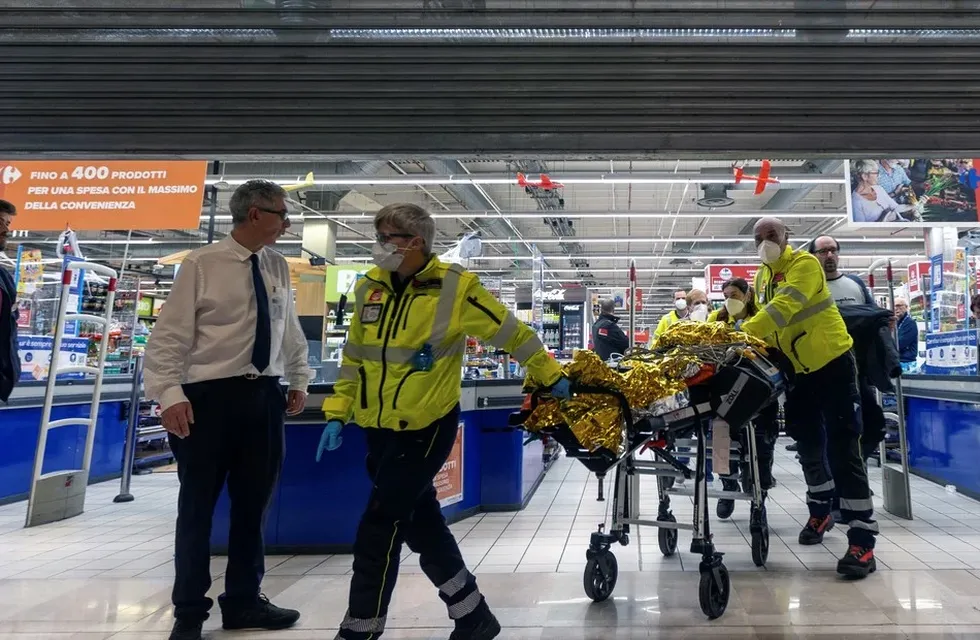 El ataque en el supermercado dejó un saldo de un muerto y cuatro heridos.