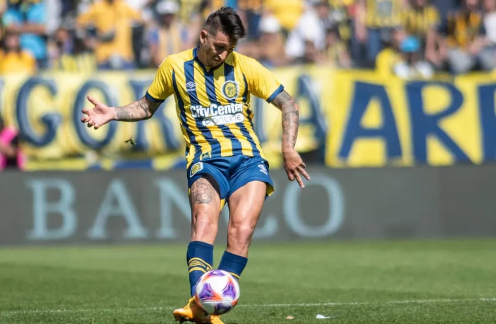 El futbolista de 32 años salió en el final del encuentro con Talleres.