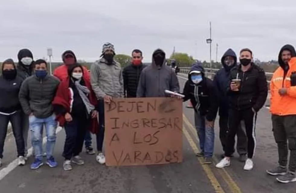 Formoseños protestaban en la ruta para poder ingresar a la provincia durante la cuarentena.