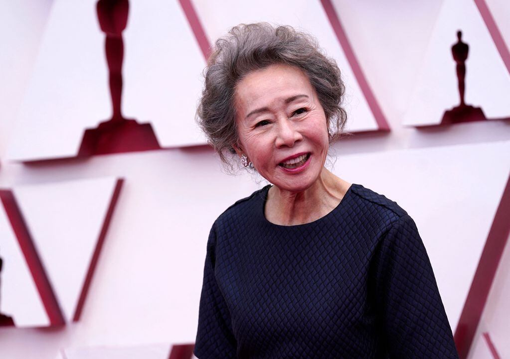 Yuh-Jung Youn en los premios Oscar 2021.