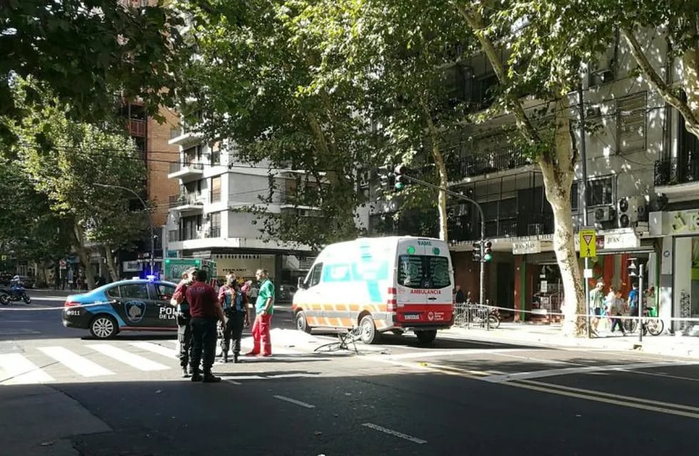 Ciclista muerto en Recoleta (Twitter Solotransito)