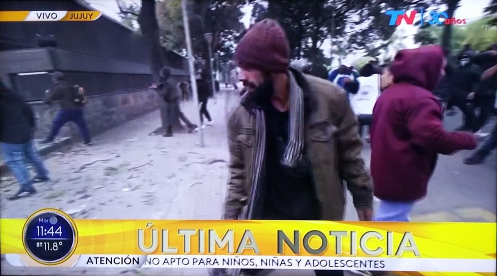 Los medios nacionales transmitieron en vivo para todo el país los dramáticos sucesos que estallaron el martes en Jujuy.
