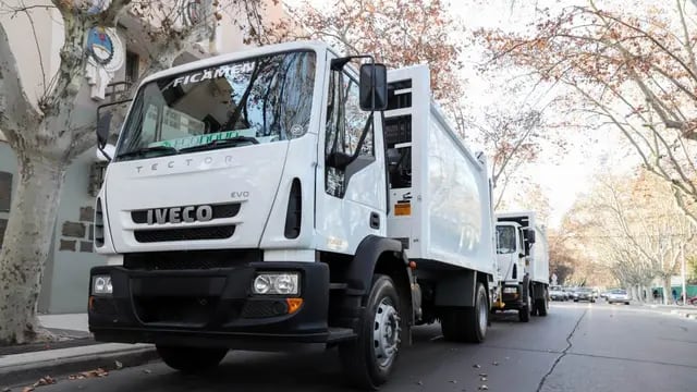 Nuevos camiones recolectores de basura en San Rafael