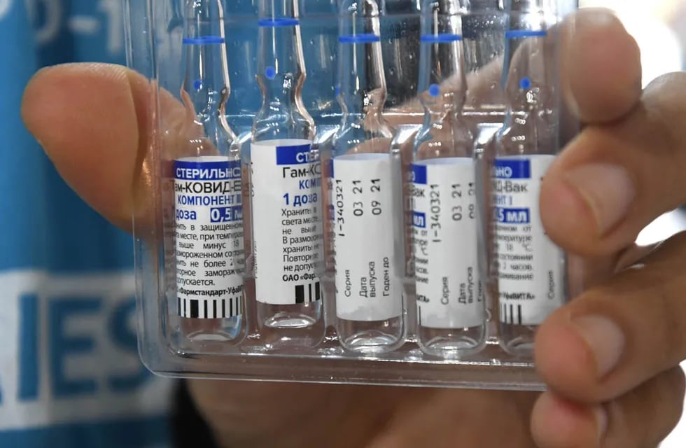 20/04/2021; Buenos Aires: El Fondo Ruso de Inversión Directa (RDIF) anunció hoy que la empresa farmacéutica Laboratorios Richmond Sacif produjo el primer lote de la vacuna rusa contra el coronavirus Sputnik V en la Argentina
Foto: Télam