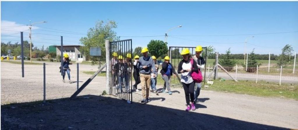 Alumnos del Centro de Formación Primaria de visita en la PSR