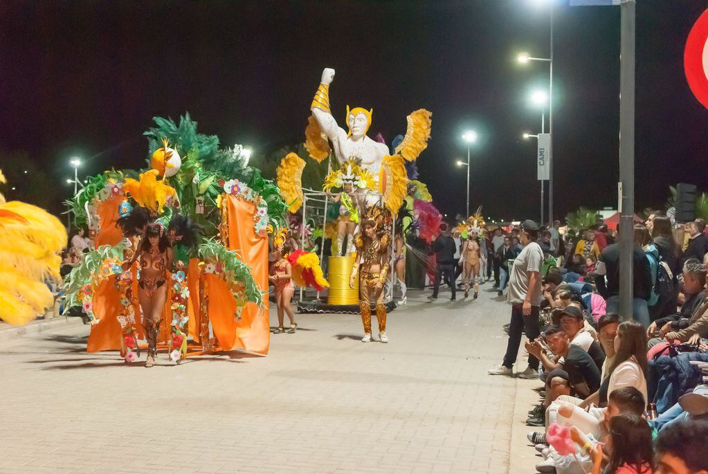 Carnavales Miramar de Ansenuza