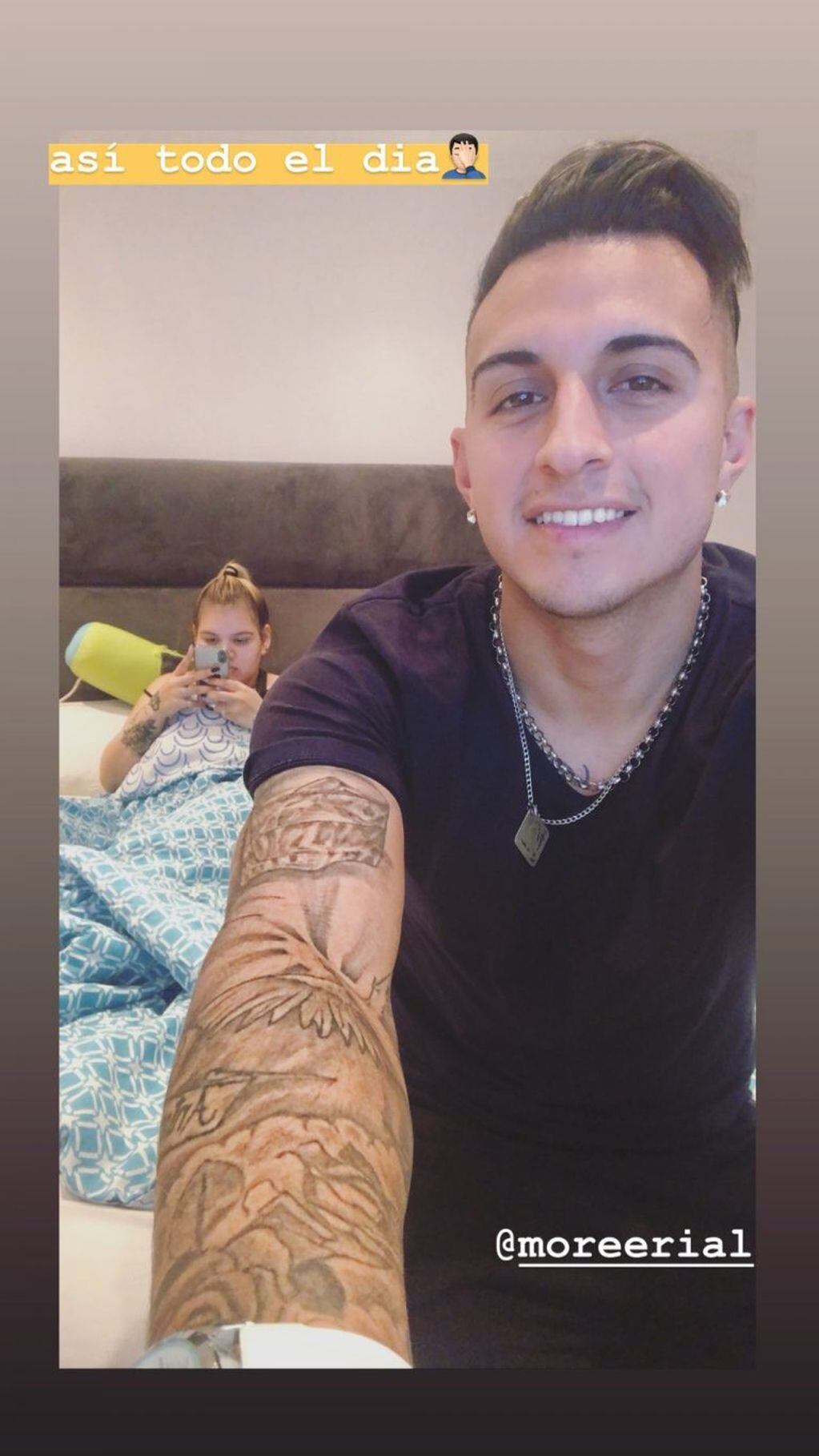 Enrique Sánchez escrachó a Morena Rial con una foto desde la cama (Foto: Instagram/ enrique.sanchez28)