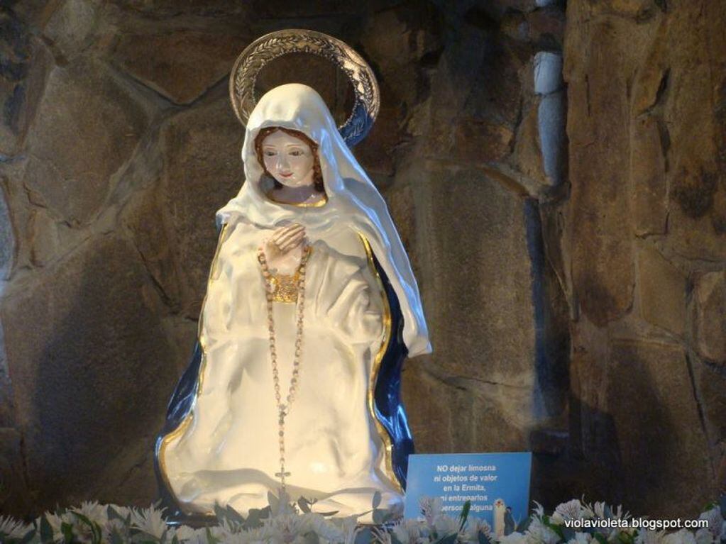 La popular imagen de la Virgen del Cerro en Salta. (Web)
