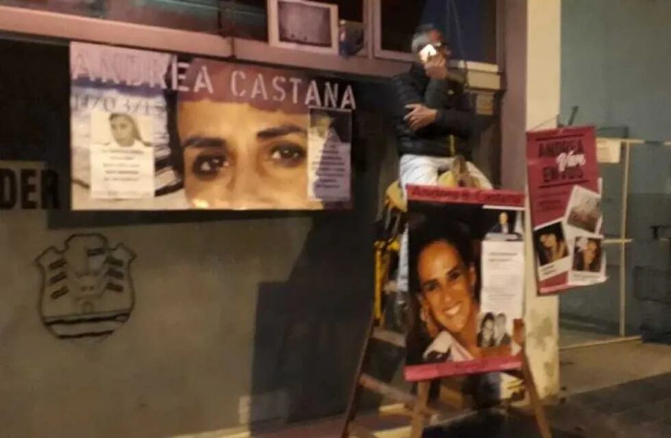 El padre de Andrea Castana se atrincheró en los Tribunales de Carlos Paz.